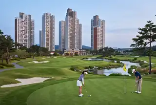 9 Hole Golf Course